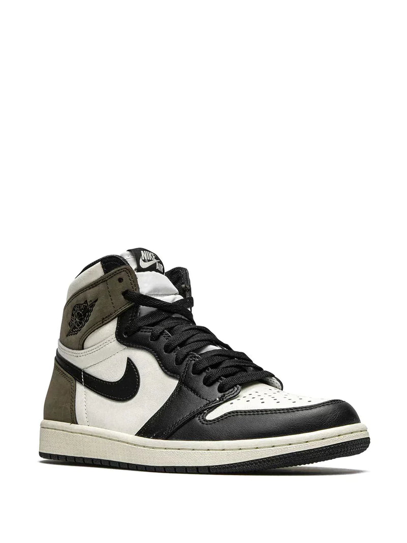 Air Jordan 1 Retro High OG 'Dark Mocha'