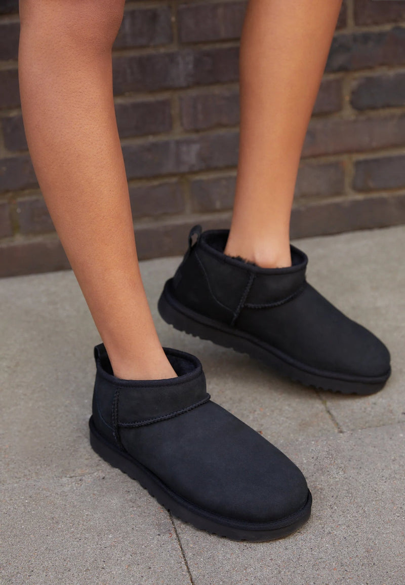 CLASSIC ULTRA | ANKLE BOOT