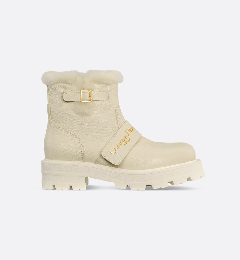 D-Quest Ankle Boots